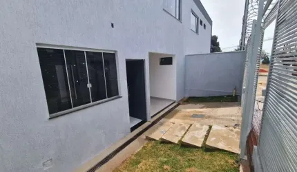 Casa Independente de 3 qtos com ótima localização no B. Piratininga - CA3294
