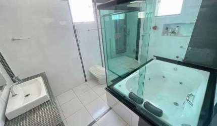 Casa de 6 quartos e 3 suítes , no Santa Rosa a venda  - CA3307