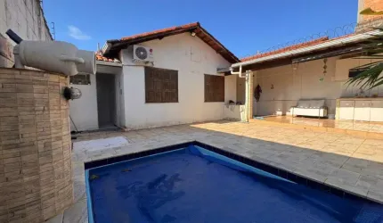 casa plana com piscina em lote de 227m2 no Jaqueline - CA3463