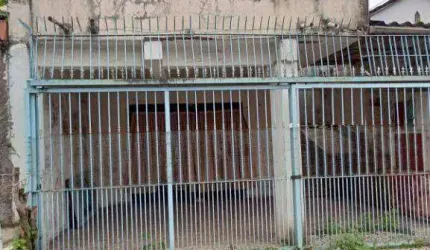 Casa 2 dormitórios + Edícula