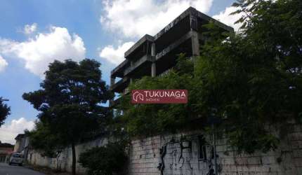 Área de 2700  entre os bairros da Vila Rosália e Vila Galvão.,