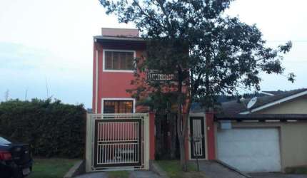Casa Para Vender com 3 quartos 1 suítes no bairro Região Central em Caieiras