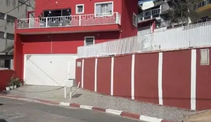 Sobrado Para Vender com 4 quartos 1 suítes no bairro Serpa em Caieiras