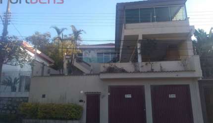 Sobrado Para Vender com 5 quartos no bairro Região Central em Caieiras