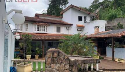 Sobrado Para Vender com 4 quartos 3 suítes no bairro Laranjeiras em Caieiras