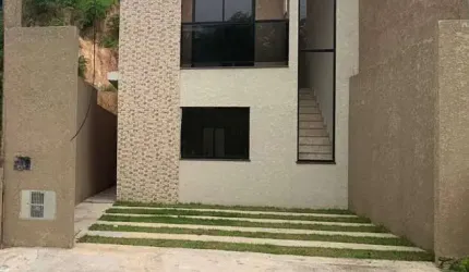 Sobrado Para Alugar com 3 quartos 1 suítes no bairro Serpa em Caieiras