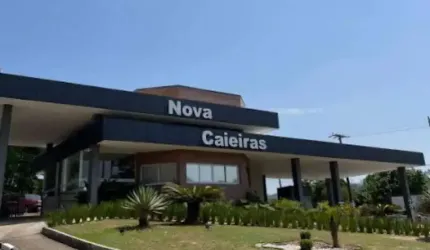 Sobrado Para Vender com 3 quartos 1 suítes no bairro Nova Caieiras em Caieiras