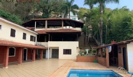 Casa de Condomínio Para Vender com 5 quartos 2 suítes no bairro Alpes de Caieiras em Caieiras