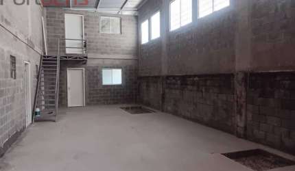 Galpão / Depósito / Armazém Para Alugar no bairro Polo Industrial - Villa Verde  em Franco Da Rocha