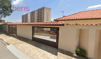 Casa Para Vender com 4 quartos 1 suítes no bairro Região Central em Caieiras