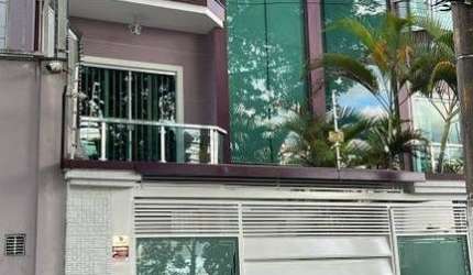 Maravilhoso sobrado residencial para Locação no Jardim São Paulo, em local privilegiado, próximo ao metrô, 3 dorms (1 suíte) e 3 vagas