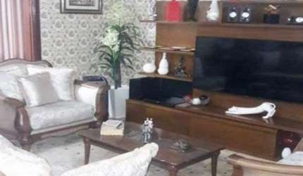 Casa assobradada à Venda no Horto Florestal, ótima localização, próximo ao Parque Horto Floresta, 3 dormitórios (1 suíte) e 3 vagas de garagem