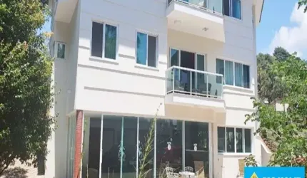 Maravilhoso Sobrado residencial em condomínio fechado para Venda na Roseira em Mairiporã. 3 suítes, lazer e 10 vagas de garagem