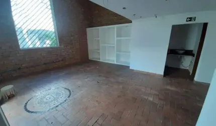 Ponto comercial para Locação na Água Fria, em excelente localização, em avenida, de esquina, próximo a Delegacia 20°