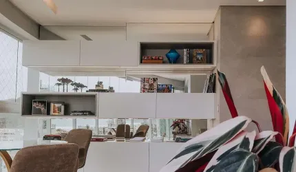 Belíssimo apartamento 03 suítes 03 vagaspara locação na Praia Brava com completa área de lazer