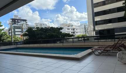 Costa Azul, 2/4 , varanda, suíte, armários, Piscina, Academia, próximo a Orla!