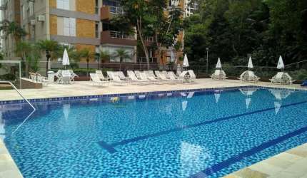 Apartamento Padrão para Venda e Aluguel em Pitangueiras Guarujá-SP