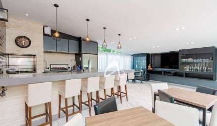 Sobrado alto padrão em condomínio à venda, 4 quartos, semimobiliado e com 471m² no Bairro Umbará, Curitiba/PR.