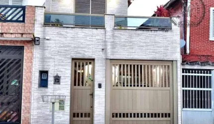 Sobrado na Vila Valença - São Vicente/SP
