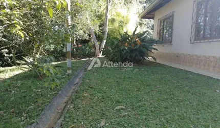 Casa no bairro Nova Brasília (amplo Terreno)