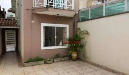 Sobrado com 3 dormitórios à venda, 140 m² por R$ 680.000,00 - Jardim Maia - Guarulhos/SP