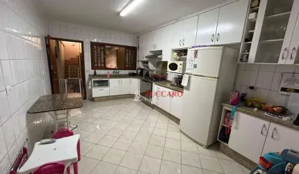 Sobrado com 3 dormitórios à venda, 202 m² por R$ 830.000,00 - Vila Augusta - Guarulhos/SP