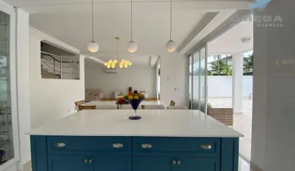 Casa à Venda no Condomínio Jardim Acapulco no Guarujá | Omega Imóveis