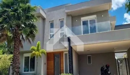 Casa de Condomínio em Alphaville - Santana de Parnaíba, SP