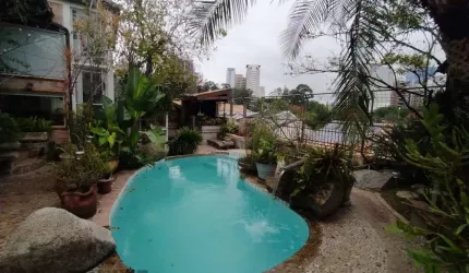Casa de Condomínio em Alphaville - Barueri, SP