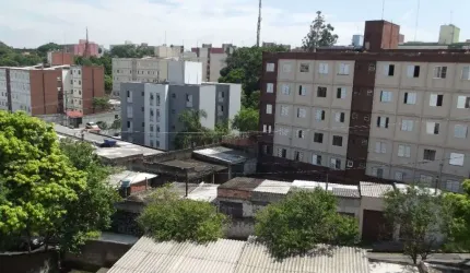 Apartamento em Conjunto Residencial José Bonifácio