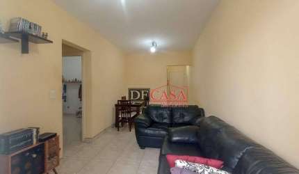 Apartamento em Vila Carrão