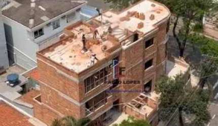 APARTAMENTO NA VILA BASTOS EM OBRA