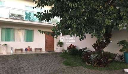 Casa com 3 dormitórios à venda, 204 m² por R$ 900.000,00 - Cascatinha - Nova Friburgo/RJ