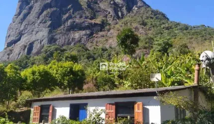 Sítio com 4 dormitórios à venda, 48000 m² por R$ 350.000,00 - Barra Alegre - Bom Jardim/RJ