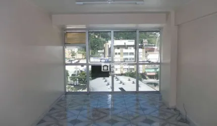 Sala para alugar, 25 m² por R$ 700,00 - Vilage - Nova Friburgo/RJ