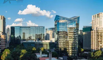 ** EDIFÍCIO VITRA - Maravilhoso apto. novo em andar alto em localização excepcional - 6 Vagas **