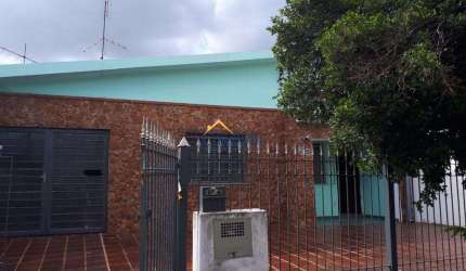 Casa à venda em Campinas, Jardim Interlagos, com 2 quartos, com 182 m²