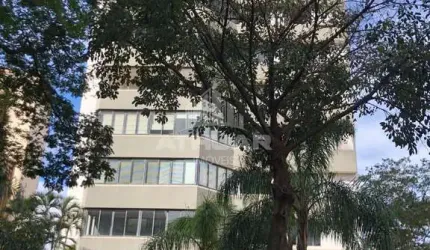 APARTAMENTO NO EDIFÍCIO LAS PALMAS