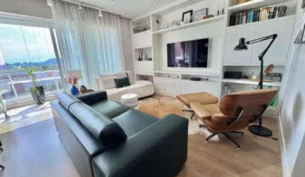 Apartamento em Home club no América