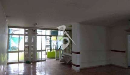 Sobrado comercial na Mooca, 8 dormitórios, 461m²