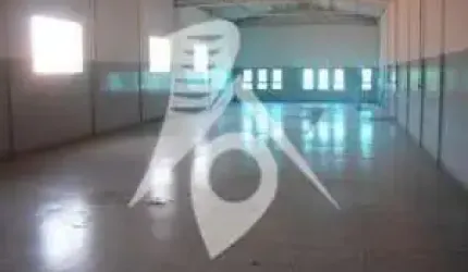 Prédio comercial, 868m², 8 banheiros