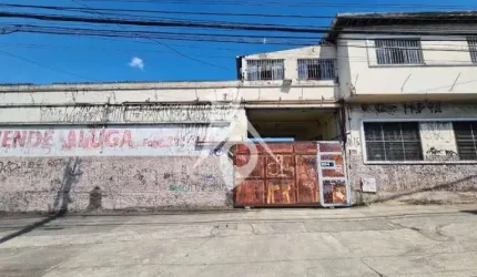 Galpão V. Formosa, 2693m², 2 banheiros