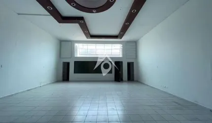 Prédio comercial na V. Gomes Cardim, 400m²