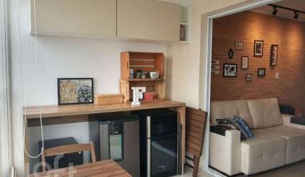 Apartamento à venda em Cambuci com 63 m², 2 quarto