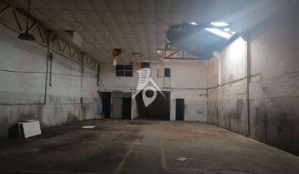Galpão no Ipiranga, 1160m², 2 banheiros