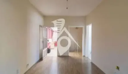 Sobrado Comercial no Bairro Vl. Prudente, 145m².