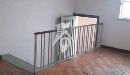 Casa comercial na Quarta Parada, 100m², 3 Salas