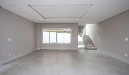 Casa em condomínio fechado com 4 quartos à venda na Rua Maria Luiza Bazzani Natal, 381, Uberaba, Curitiba por R$ 2.670.000