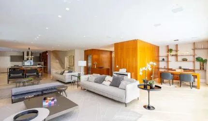 Casa em condomínio fechado com 4 quartos à venda na Rua Eduardo Sprada, 3439, Campo Comprido, Curitiba por R$ 14.800.000
