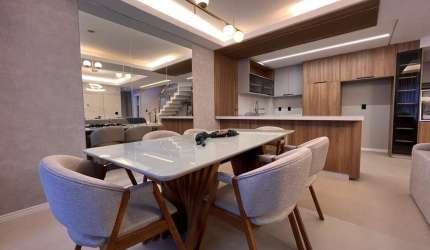 Casa em condomínio fechado com 3 quartos à venda na Avenida Cândido Hartmann, 5118, Santa Felicidade, Curitiba por R$ 1.686.000
